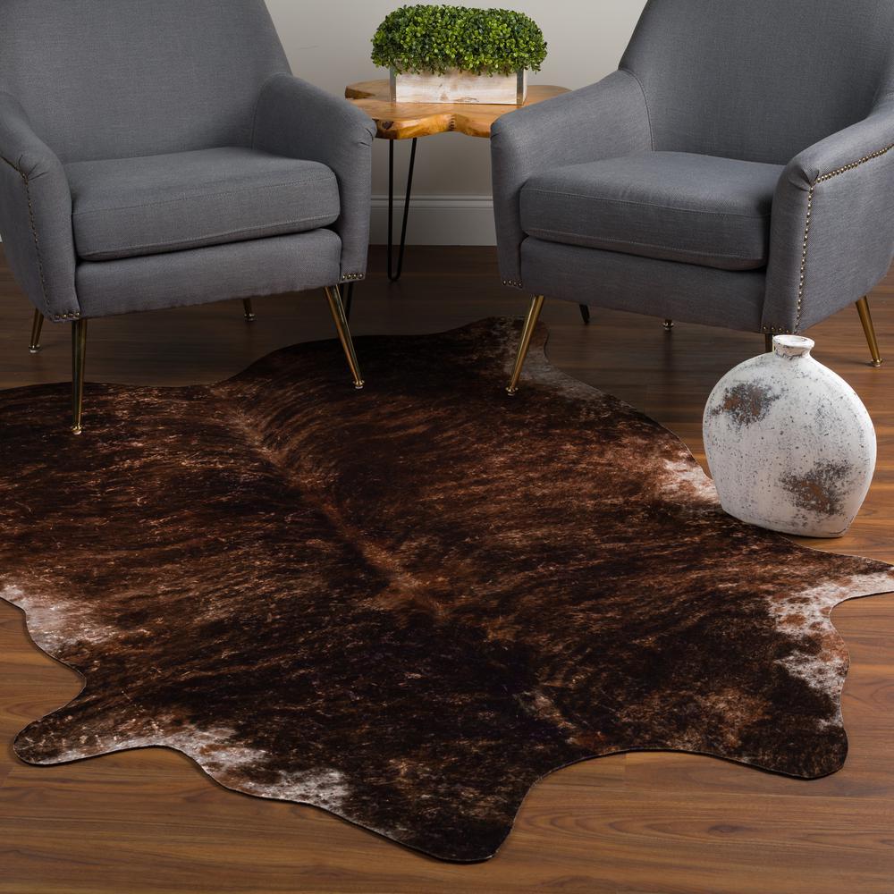 Cheyenne ACH38CH3X5 Brown Area Rug