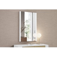 Homeroots Bathroom 30 X 1 X 48 White Glass Mirror