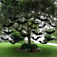 Oumuamua 20Pcs Halloween Hanging Bats Decorations Outdoor Plastic Flying Bats With Glowing Eyes For Front Door Yard Tree Hallo