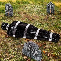 Lvdeer Halloween Decorations Outdoor Dead Body Props Scary Fake Corpse In Bag Hallowmas Prop Creepy Haunted House Decor Requi