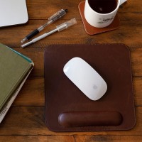 Londo Leather Mousepad With Wrist Rest