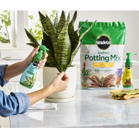 Miraclegro Indoor Potting Mix Indoor Plant Food Leaf Shine Bundle Of Potting Soil 6 Qt Liquid Plant Food 8 Oz Lea