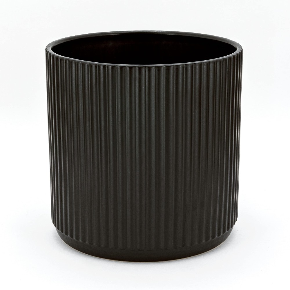 Amazon Basics Fluted Round Ceramic Planter 8Inch Black