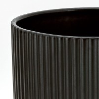 Amazon Basics Fluted Round Ceramic Planter 8Inch Black