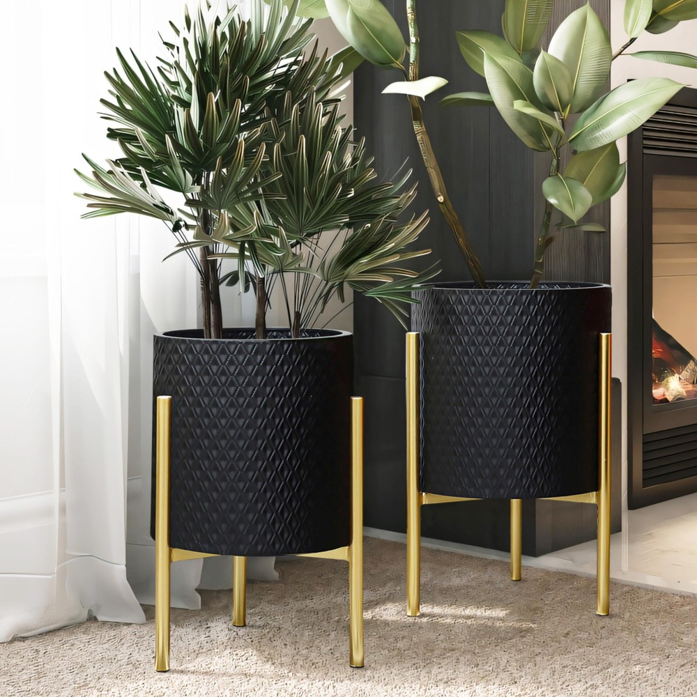 Luxenhome 2Piece Diamond Pattern Round Metal Cachepot Planter Set Black Planter With Gold Stands Set Of 2 Indoor Plant Pots La