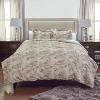 Rizzy Home 90 x 92 Comforter BT3008