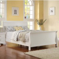 Benjara Spellbinding Clean Wooden Twin Bed, White