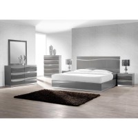 Best Master Leon Poplar Wood Eastern King Platform Bed in Gray With Silver Base