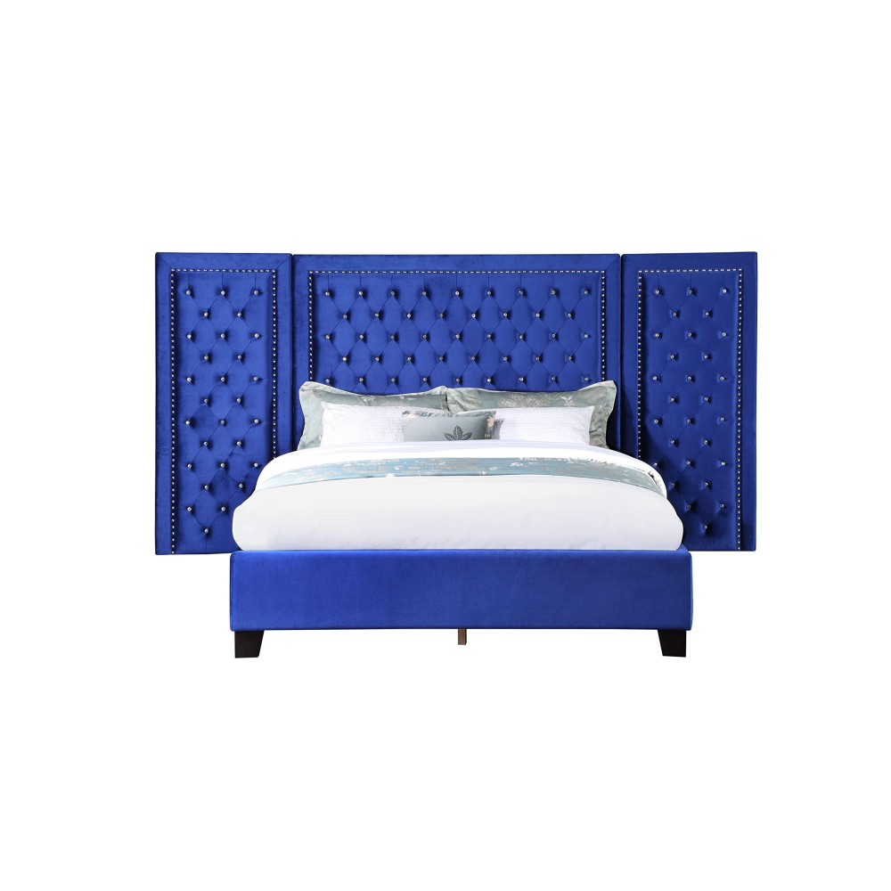 Acme Damazy Eastern King Bed In Blue Velvet