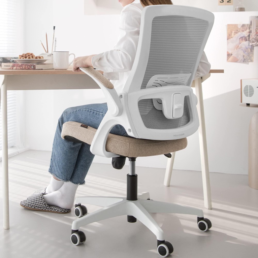 Neo Chair High Back Mesh Chair Adjustable Height And Ergonomic Design Home Office Computer Desk Chair Executive Lumbar Support Padded Flip-Up Armrest Swivel Chair (Beige)